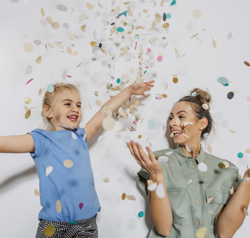 mom-daughter-splashing-sparkle