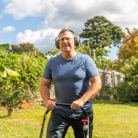 Man mowing lawn