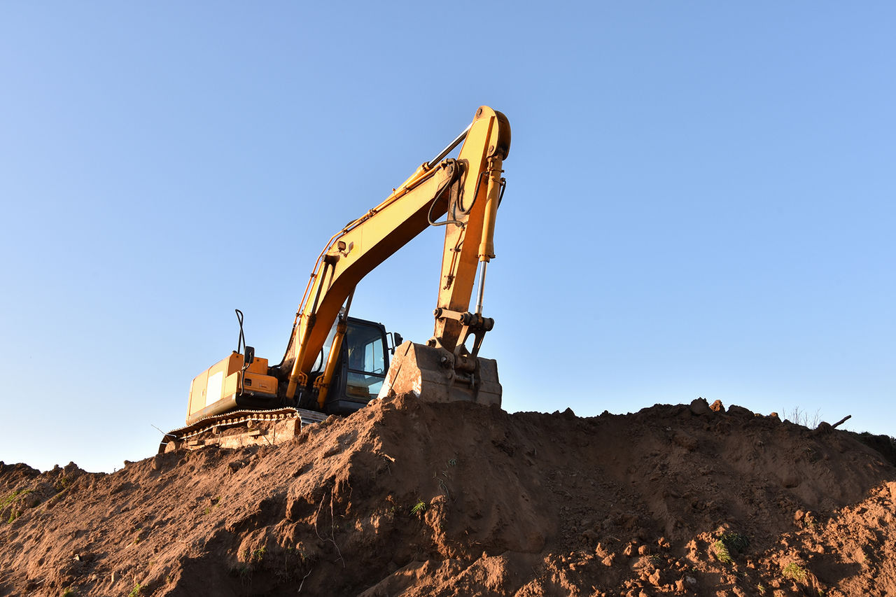Sand loading machine